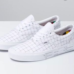 BNWT Vans Era U-color sneakers